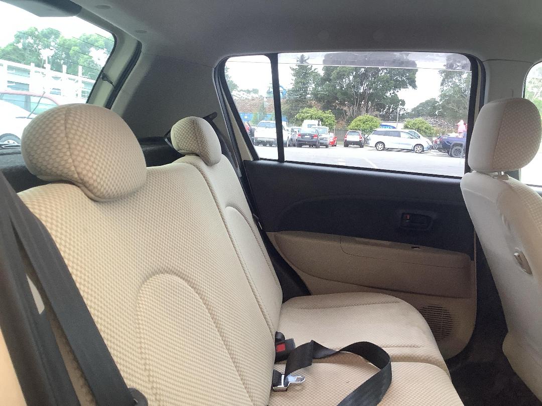 Photo '11' of Toyota Passo Photo '11' of Toyota Passo