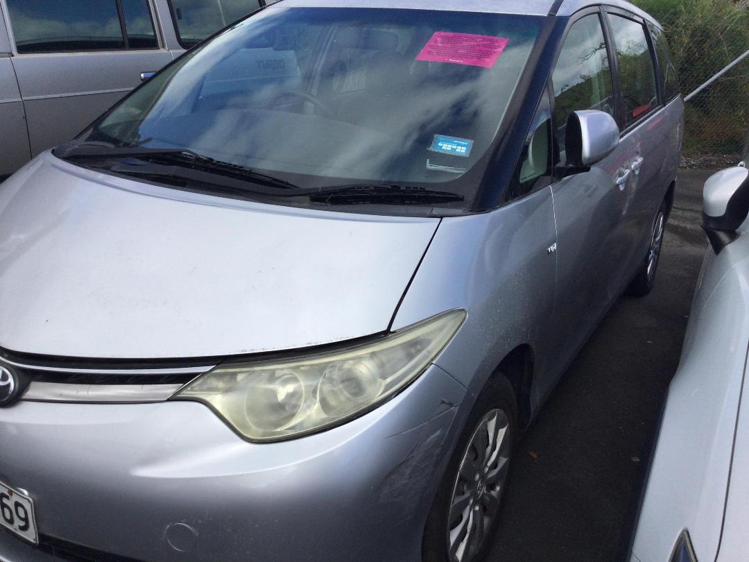 Photo '2' of Toyota Previa