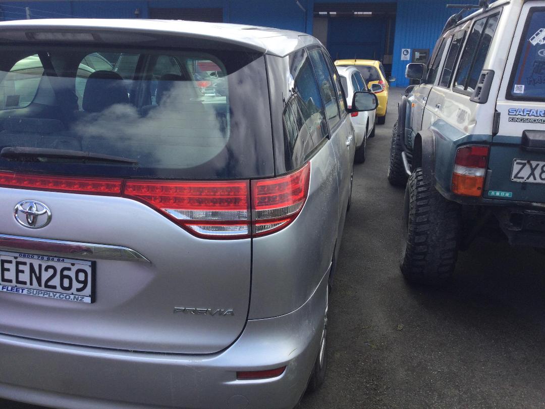 Photo '3' of Toyota Previa