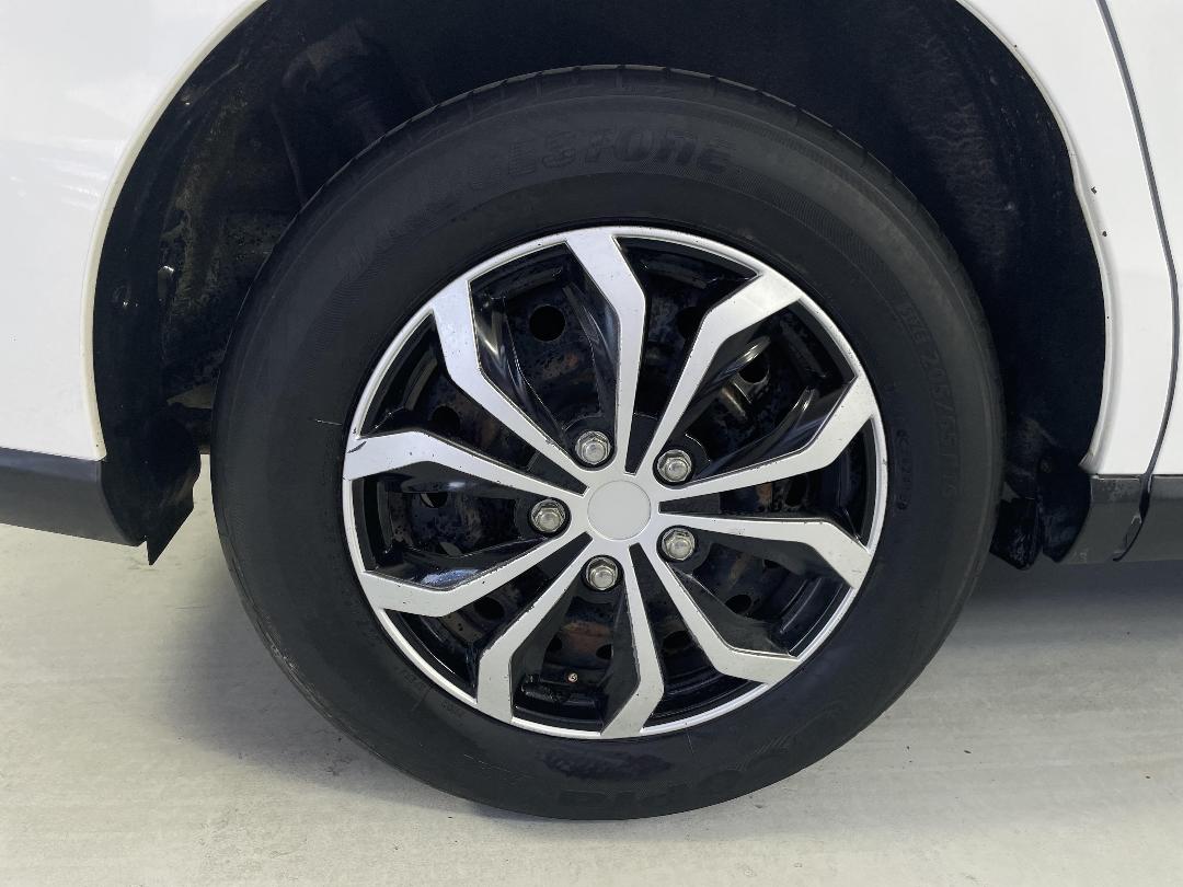 Photo '12' of Toyota Previa