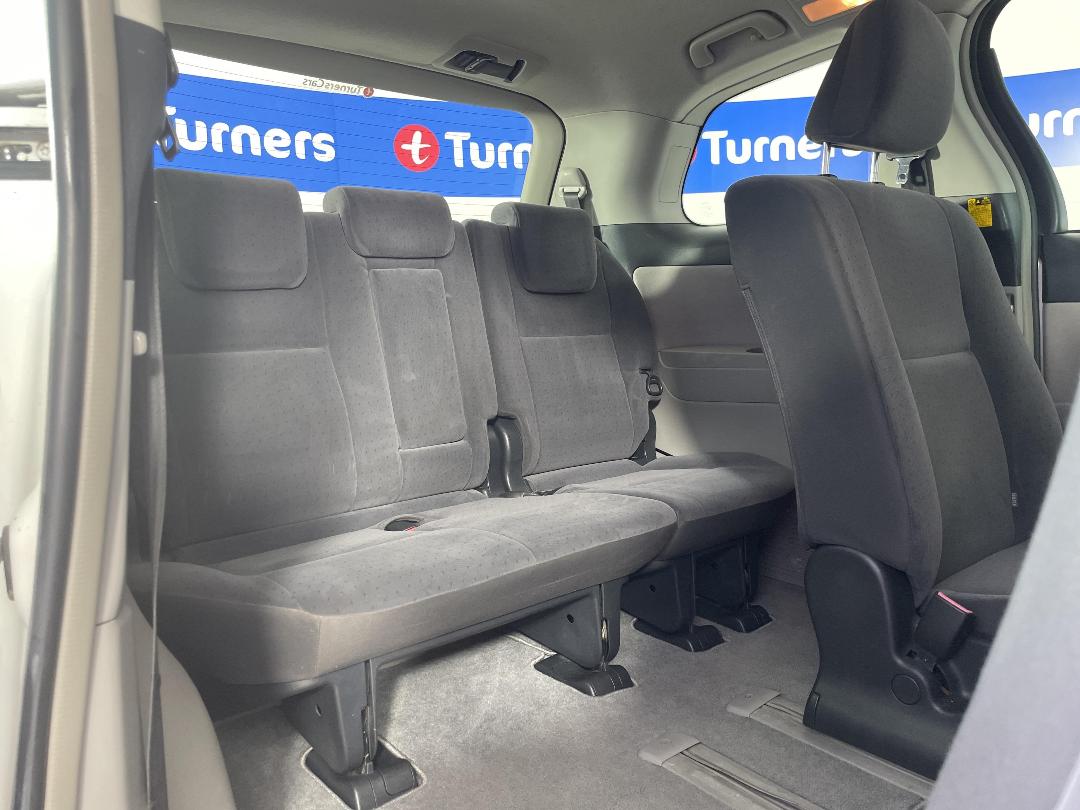 Photo '22' of Toyota Previa