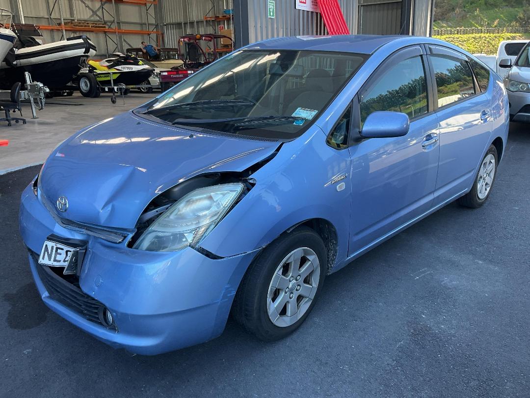 Photo '2' of Toyota Prius Hybrid