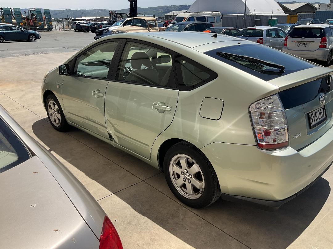 Photo '4' of Toyota Prius H5 E Photo '4' of Toyota Prius H5 E