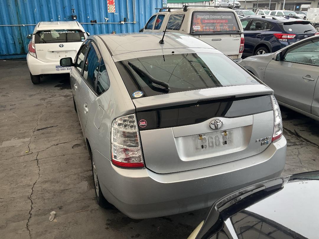 Photo '11' of Toyota Prius Hybrid