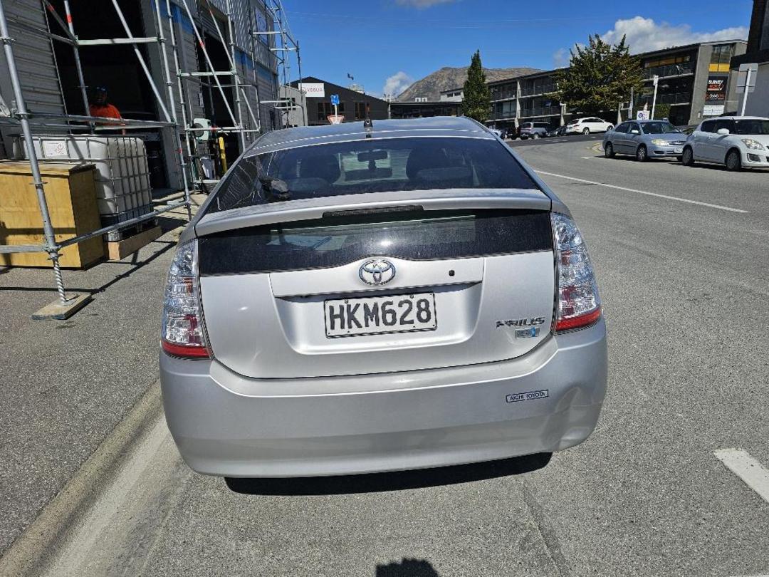 Photo '5' of Toyota Prius 1.5L Hybrid