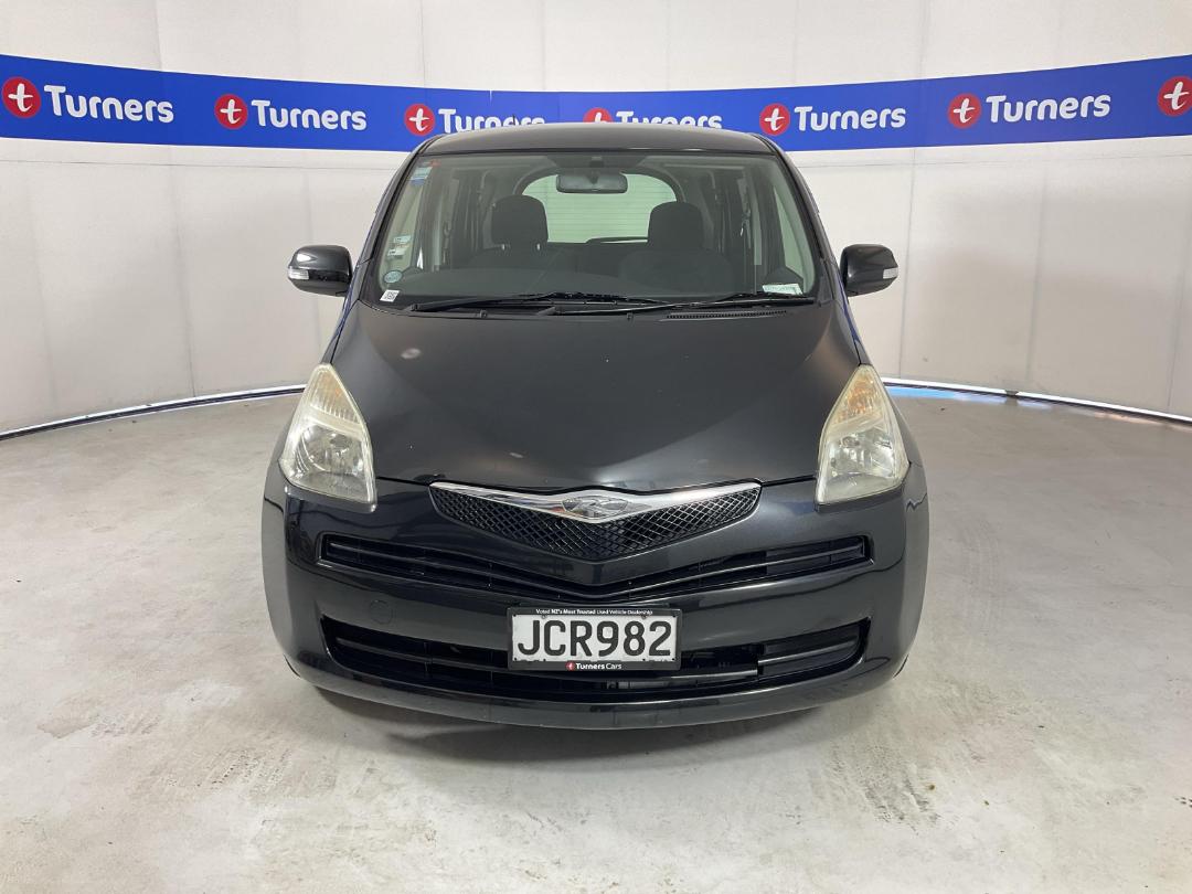 Photo '2' of Toyota Ractis