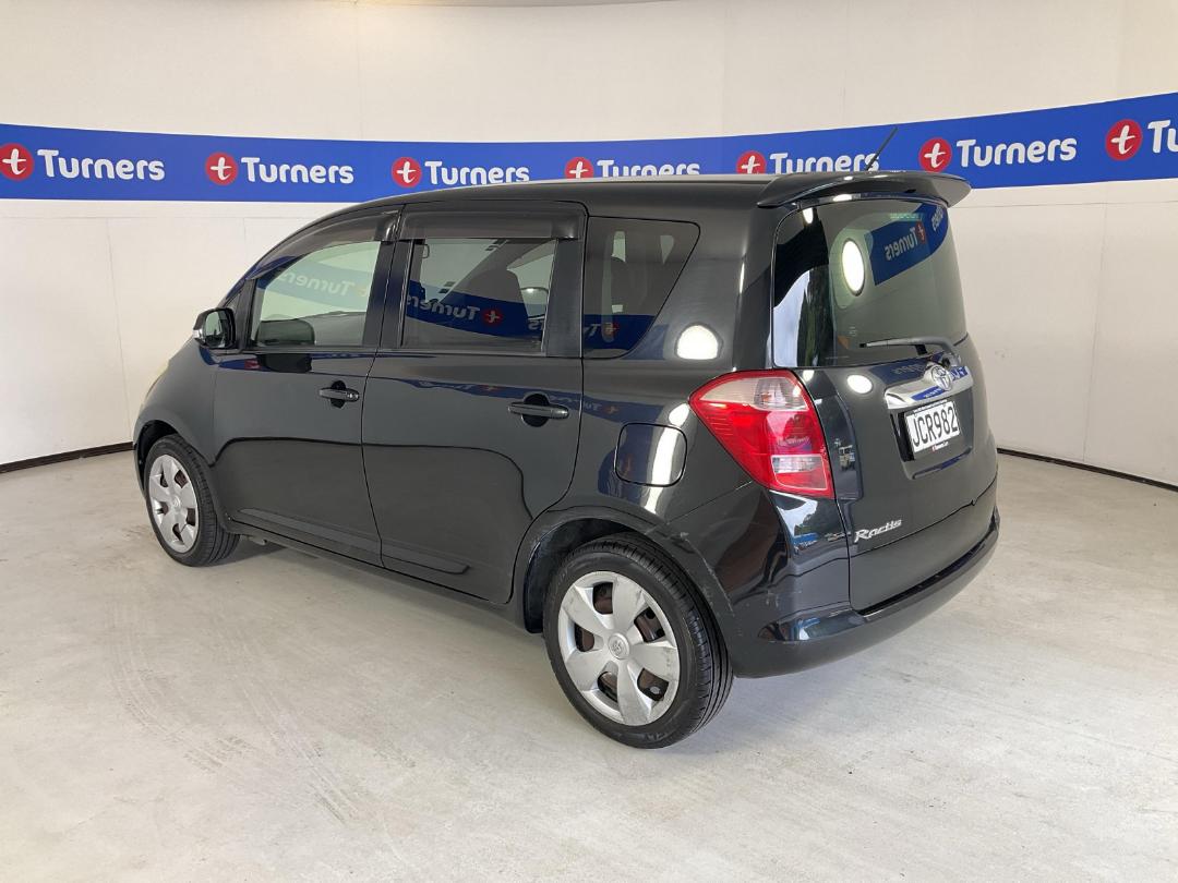 Photo '5' of Toyota Ractis