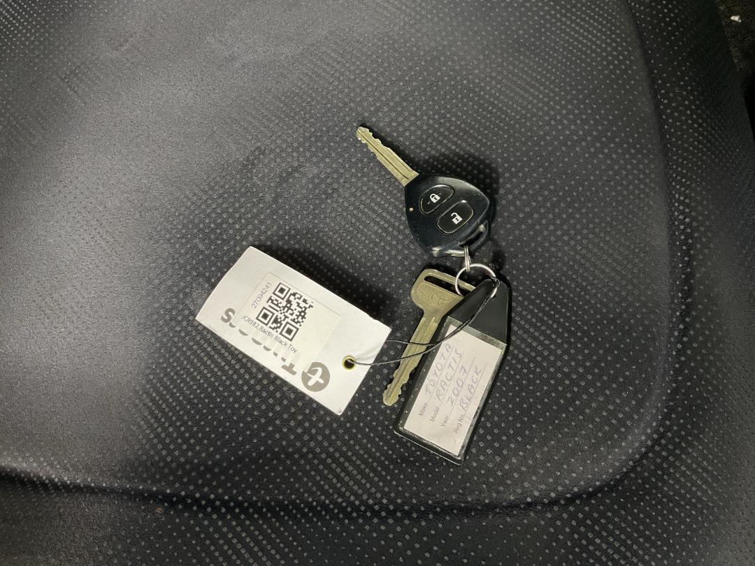 Photo '22' of Toyota Ractis