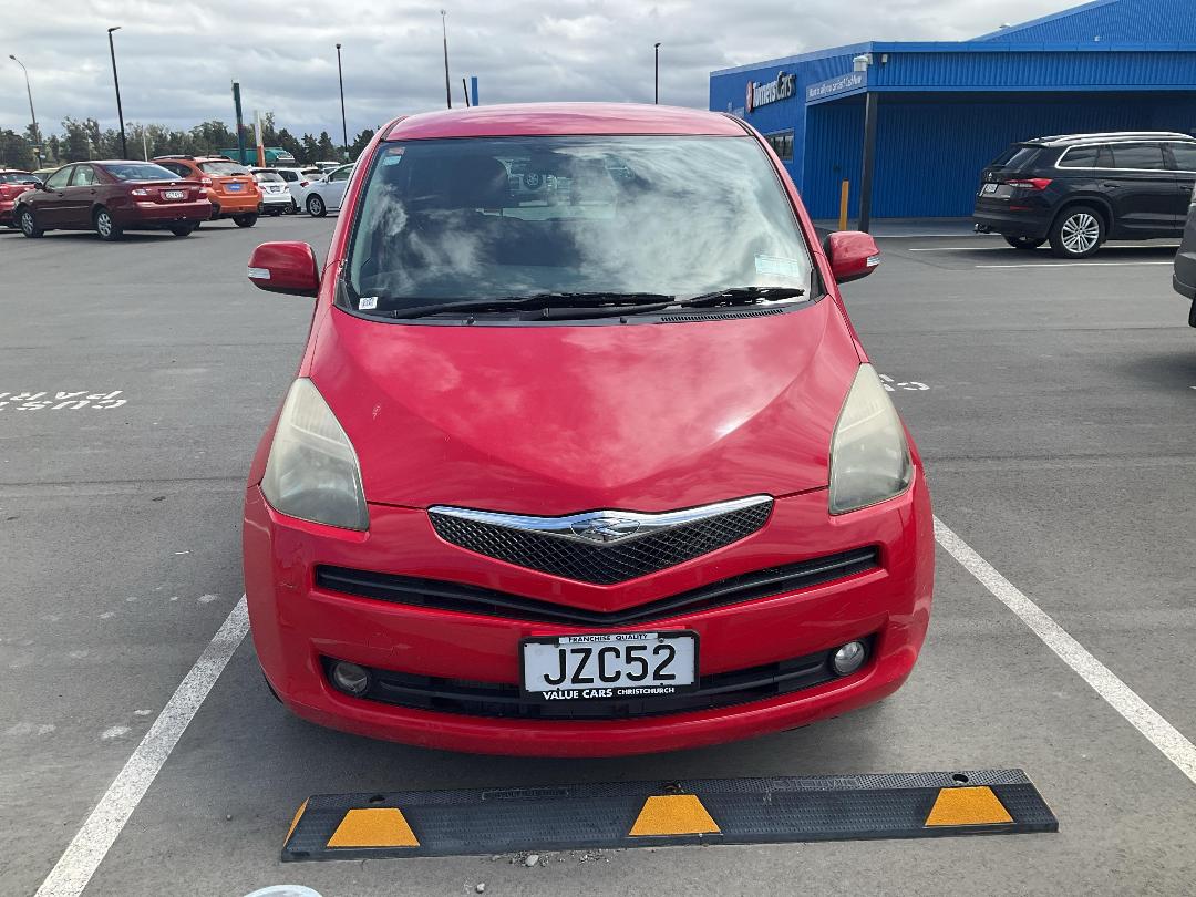 Photo '5' of Toyota Ractis Photo '5' of Toyota Ractis