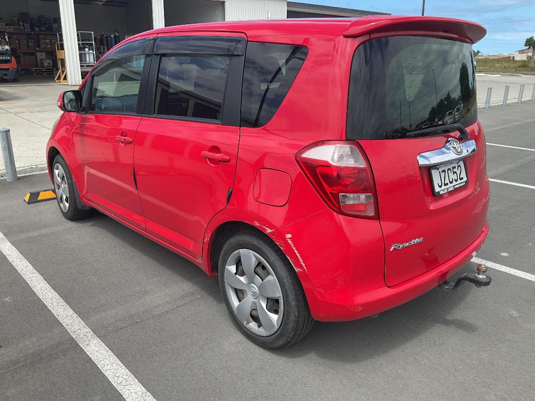 Photo '6' of Toyota Ractis Photo '6' of Toyota Ractis