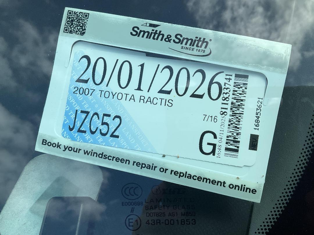 Photo '4' of Toyota Ractis Photo '4' of Toyota Ractis