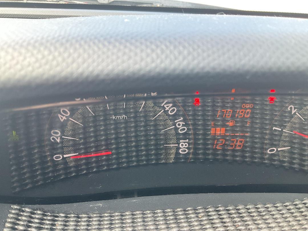 Photo '2' of Toyota Ractis Photo '2' of Toyota Ractis