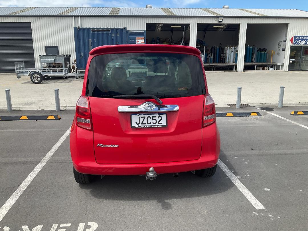 Photo '7' of Toyota Ractis Photo '7' of Toyota Ractis