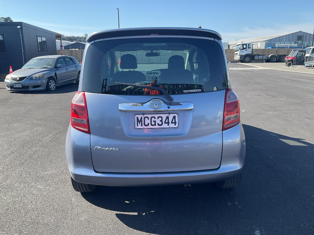 Photo '5' of Toyota Ractis