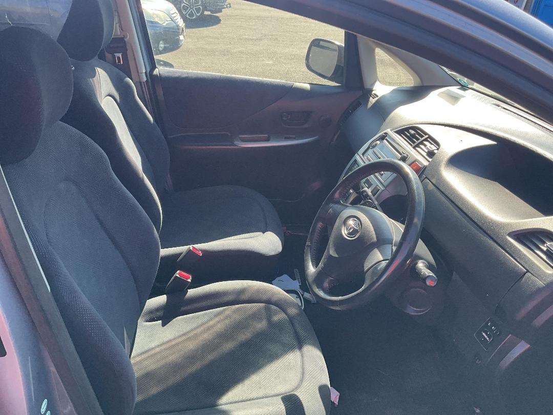 Photo '13' of Toyota Ractis