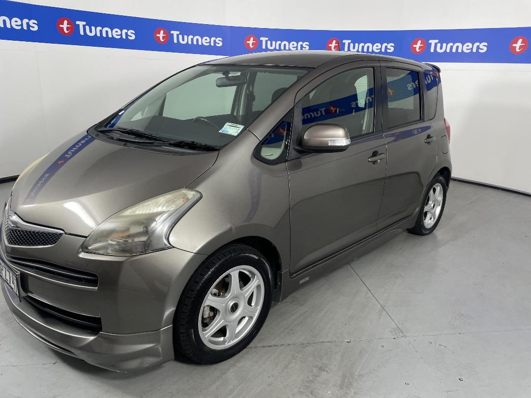 Photo '4' of Toyota Ractis