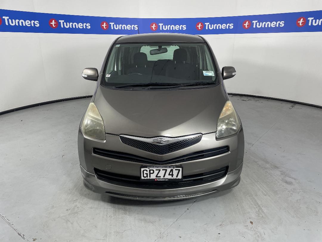 Photo '2' of Toyota Ractis