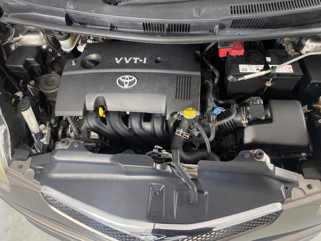 Photo '13' of Toyota Ractis