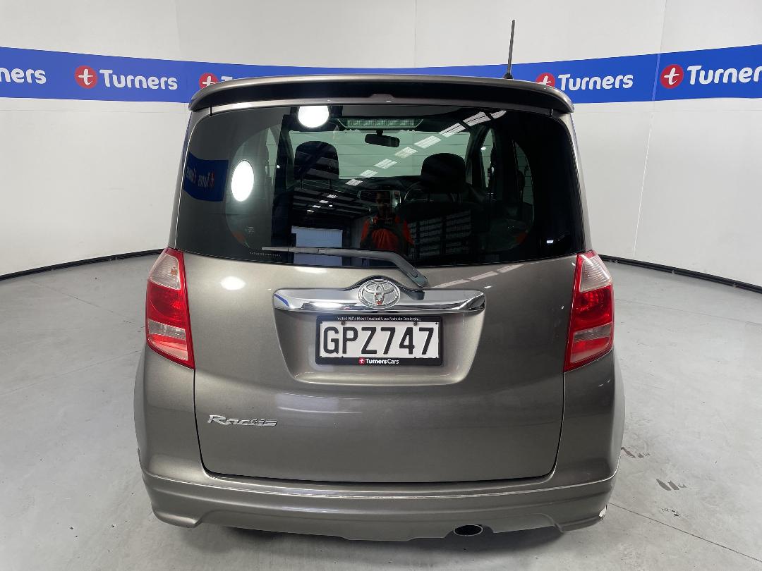 Photo '6' of Toyota Ractis