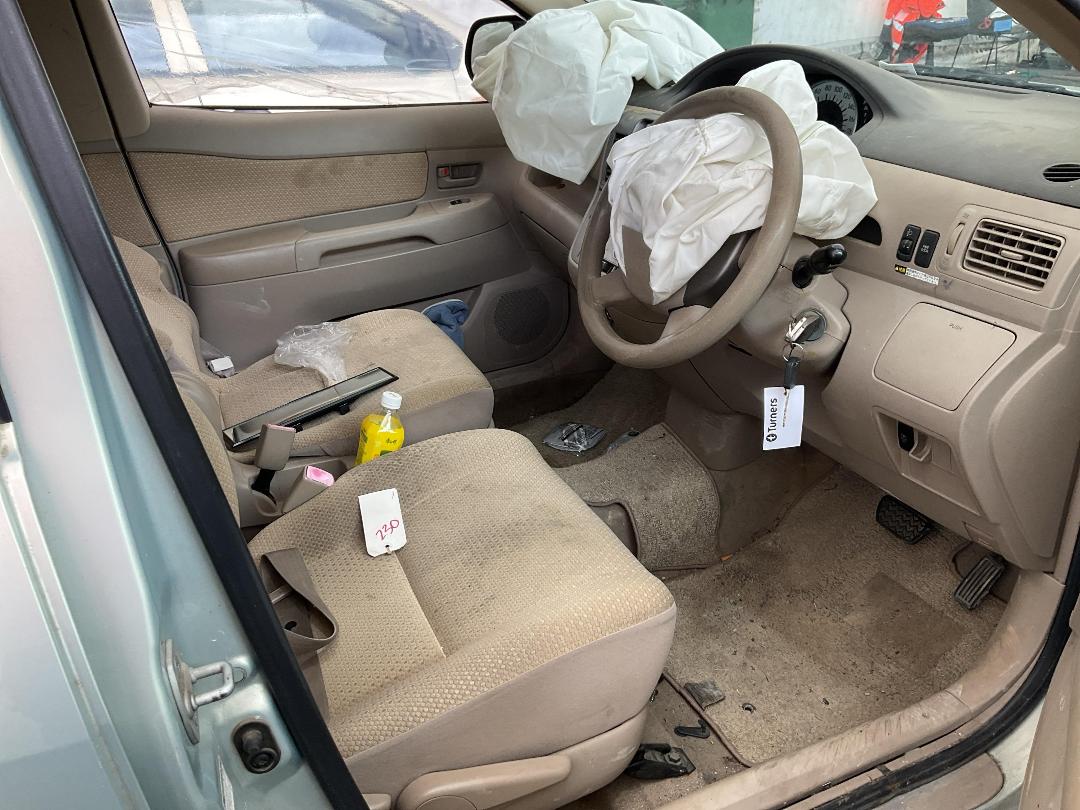 Photo '23' of Toyota Raum Photo '23' of Toyota Raum