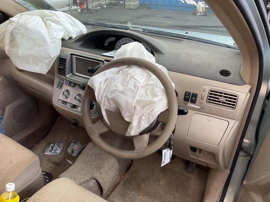 Photo '24' of Toyota Raum Photo '24' of Toyota Raum