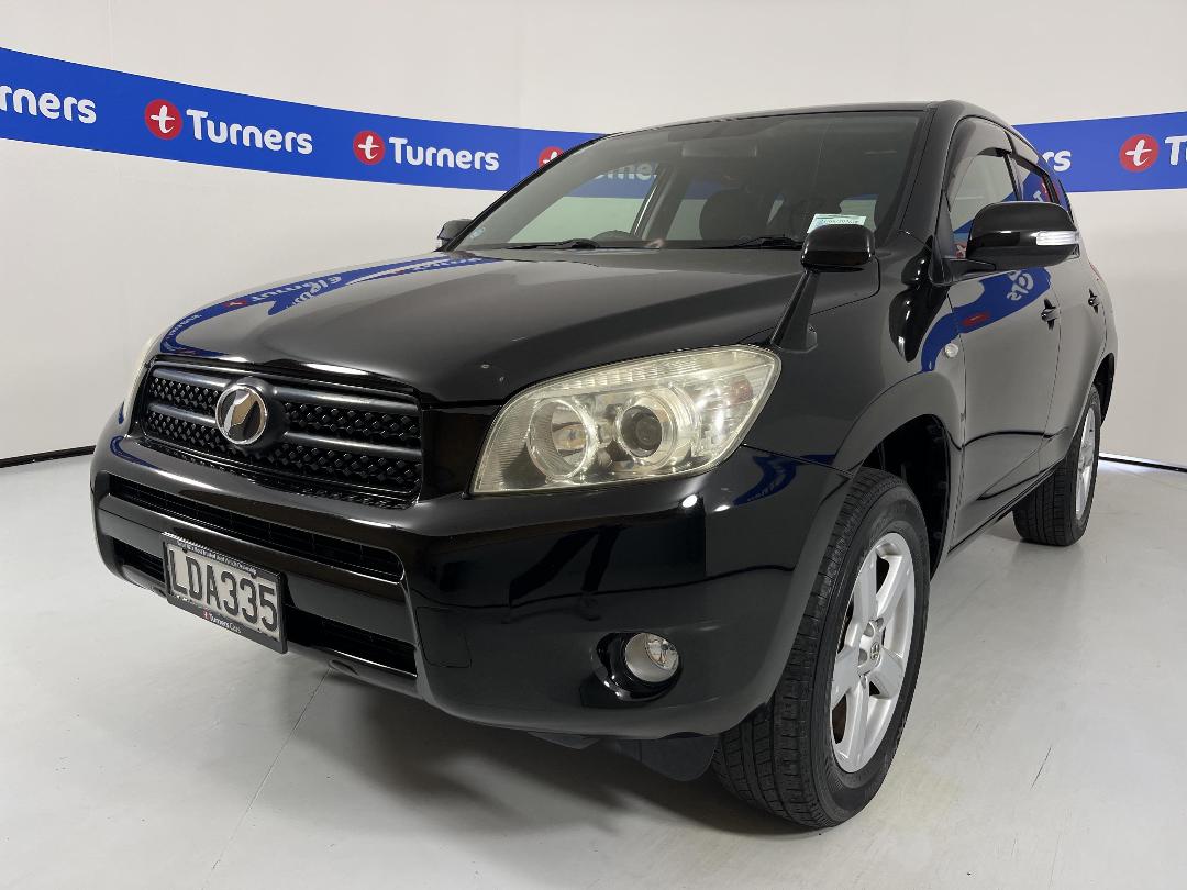 Photo '4' of Toyota Rav4 Photo '4' of Toyota Rav4