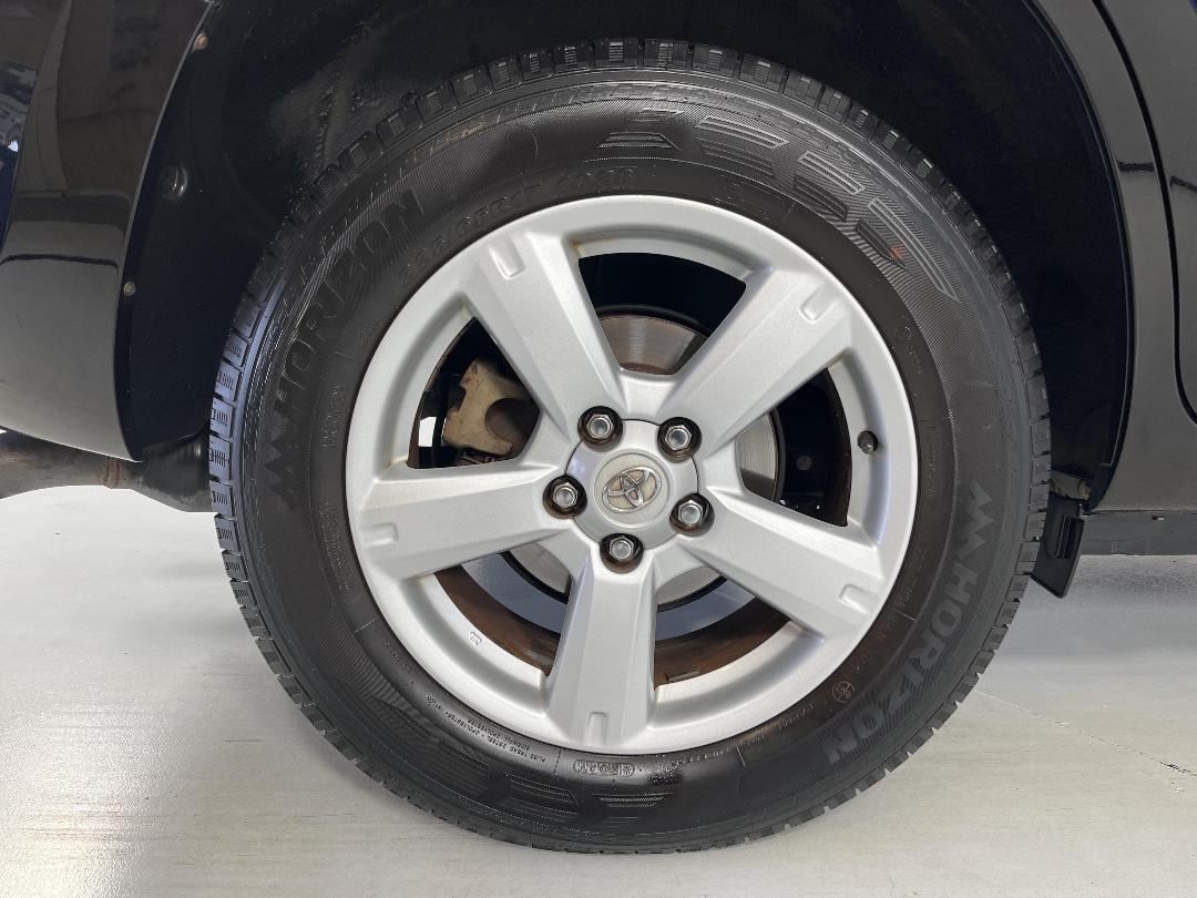 Photo '12' of Toyota Rav4 Photo '12' of Toyota Rav4