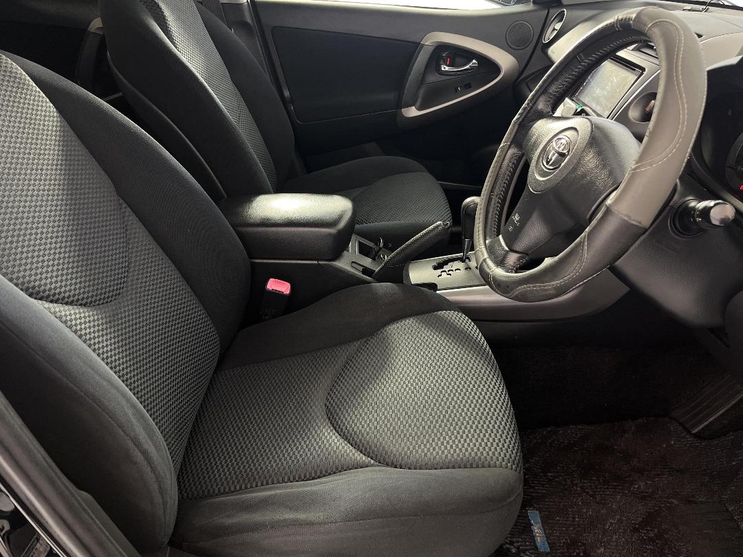 Photo '16' of Toyota Rav4 Photo '16' of Toyota Rav4