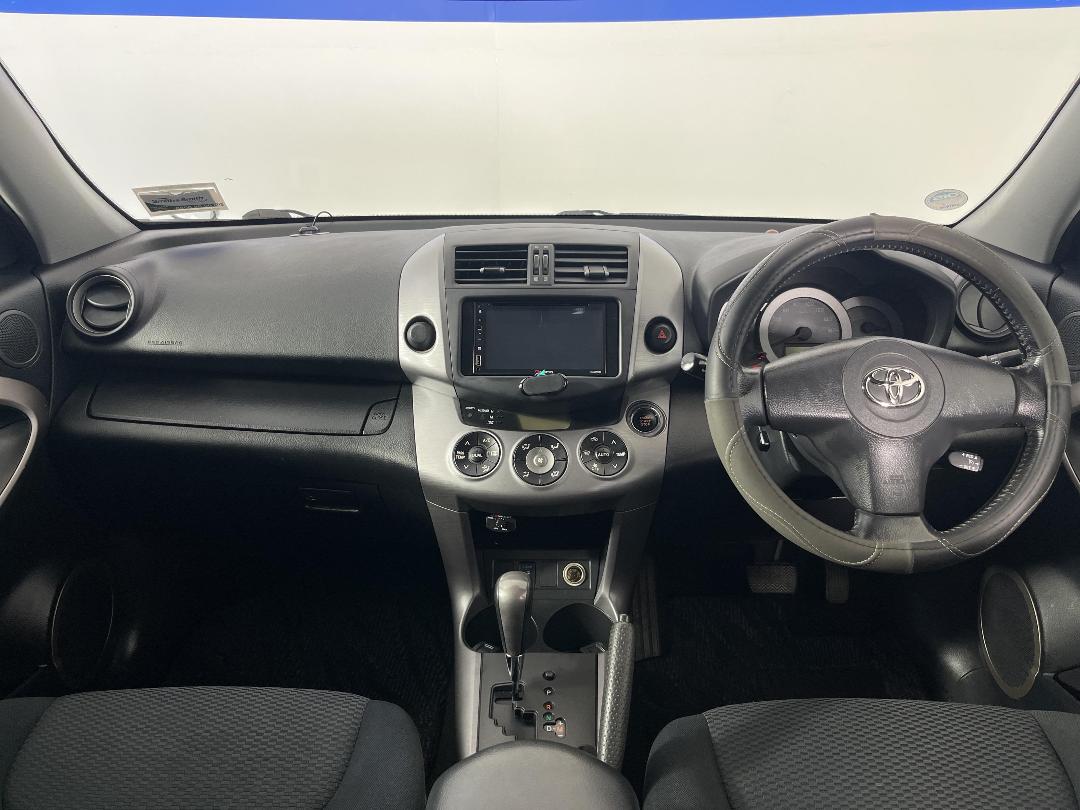 Photo '17' of Toyota Rav4 Photo '17' of Toyota Rav4