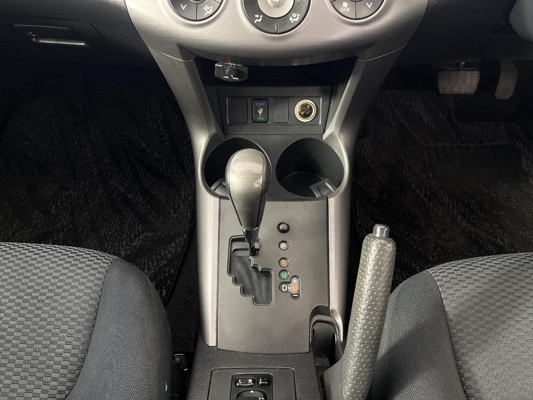 Photo '18' of Toyota Rav4 Photo '18' of Toyota Rav4