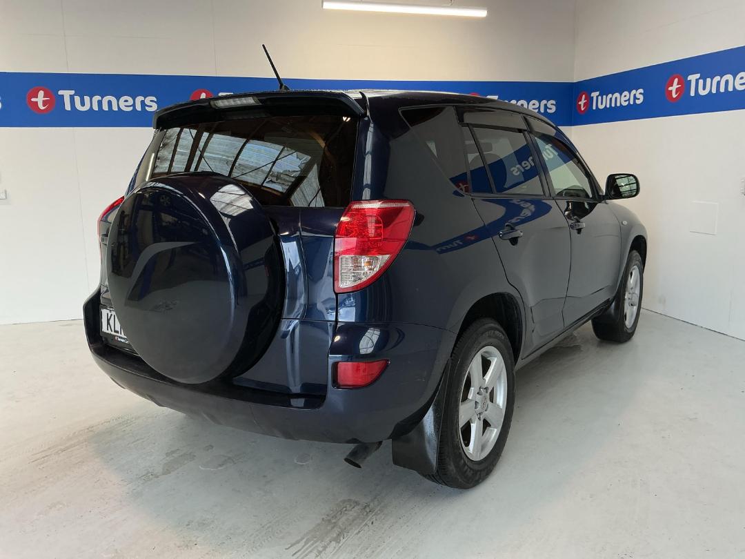 Photo '7' of Toyota Rav4