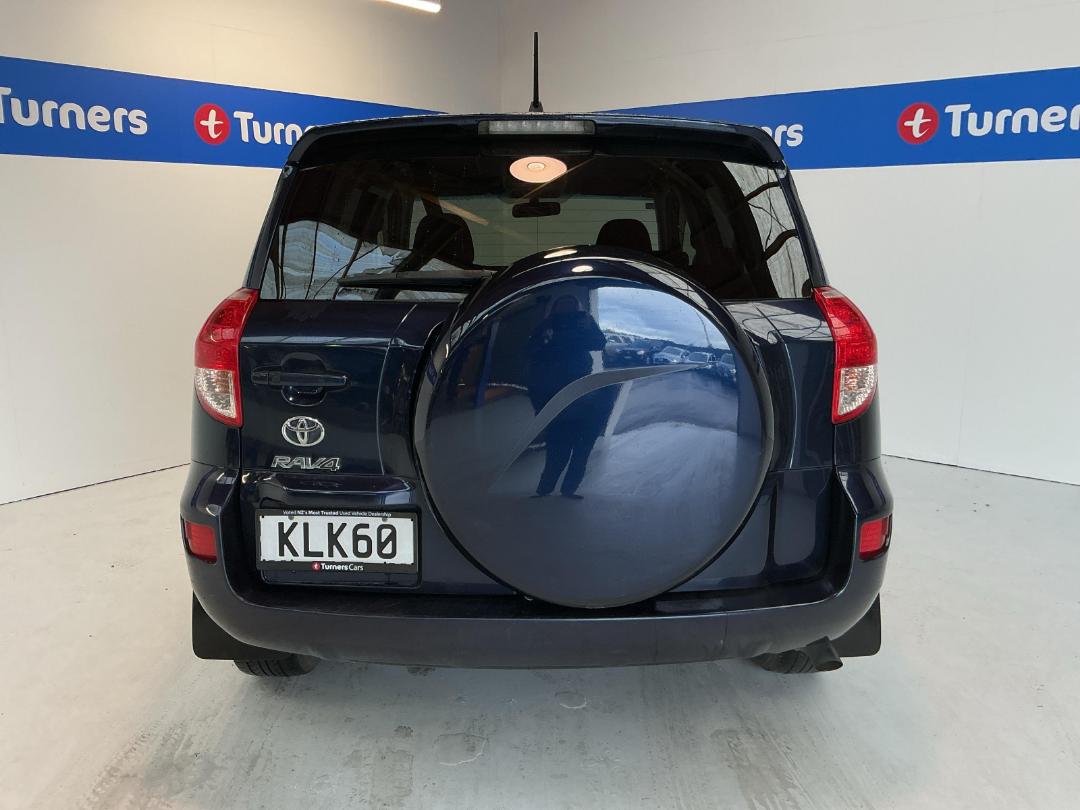 Photo '6' of Toyota Rav4