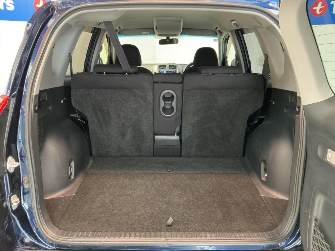 Photo '14' of Toyota Rav4