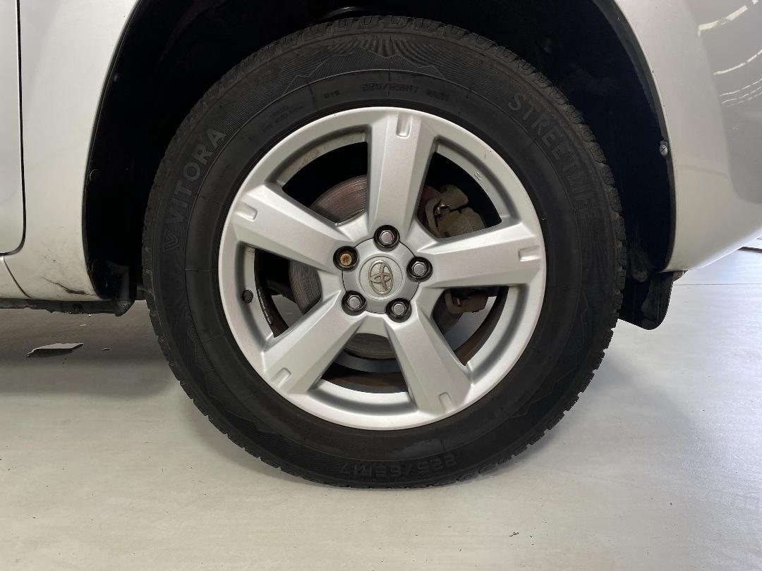 Photo '9' of Toyota Rav4 Photo '9' of Toyota Rav4