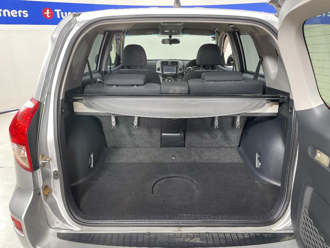 Photo '14' of Toyota Rav4 Photo '14' of Toyota Rav4