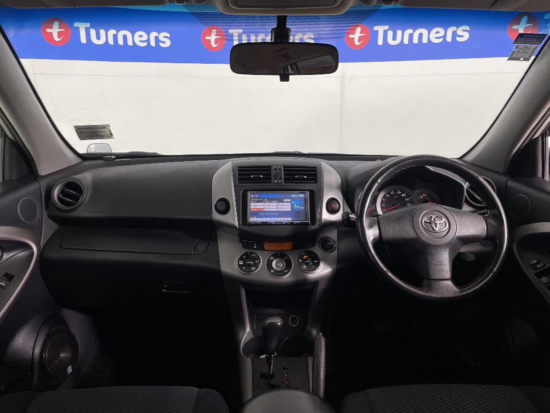 Photo '17' of Toyota Rav4 Photo '17' of Toyota Rav4