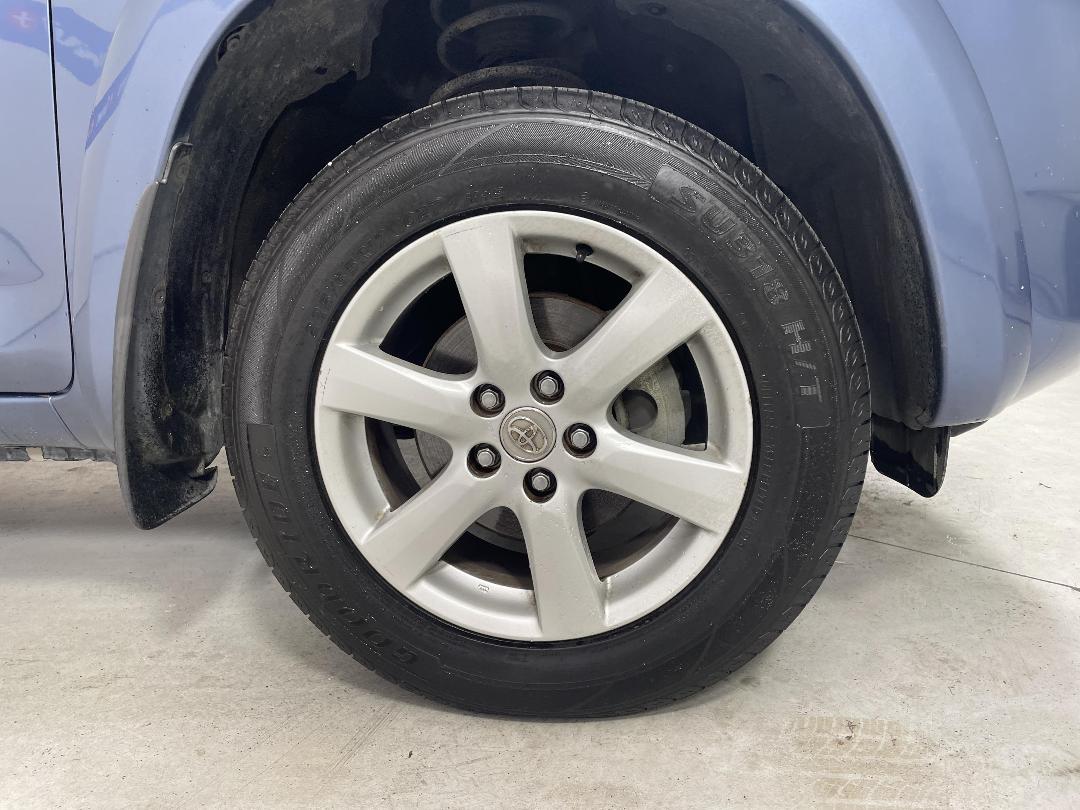 Photo '9' of Toyota Rav4