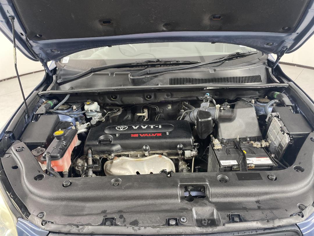 Photo '13' of Toyota Rav4