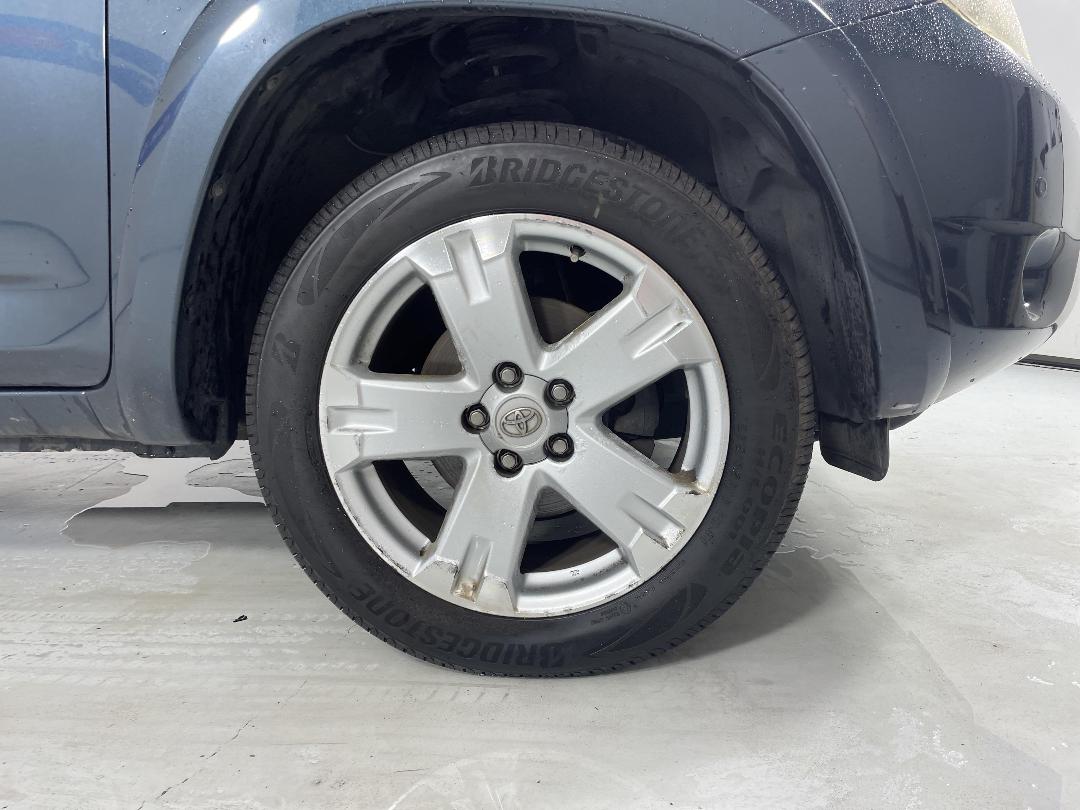 Photo '9' of Toyota Rav4