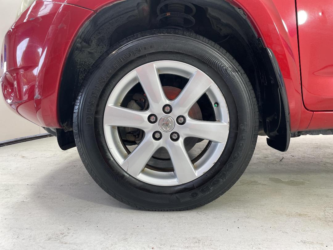 Photo '10' of Toyota Rav4