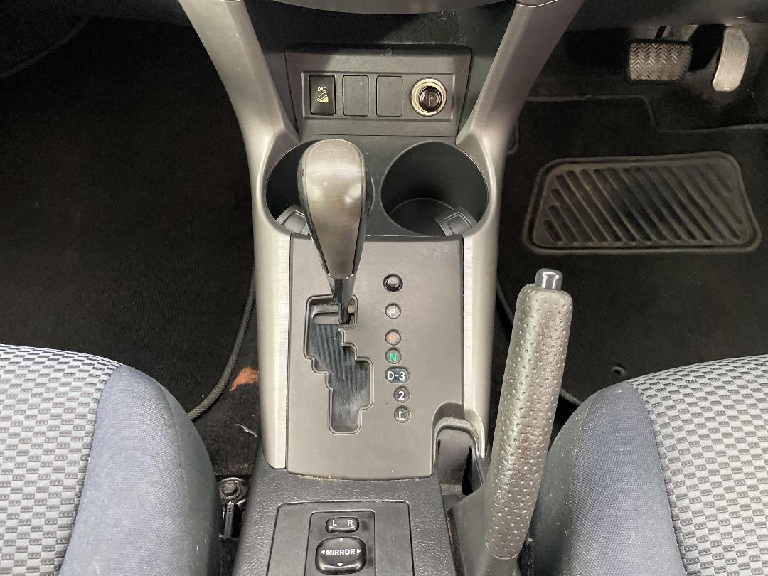 Photo '18' of Toyota Rav4