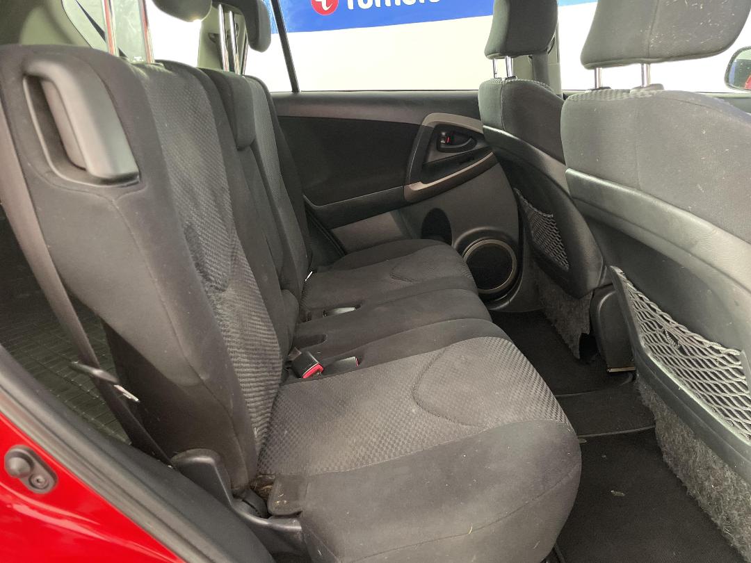 Photo '20' of Toyota Rav4