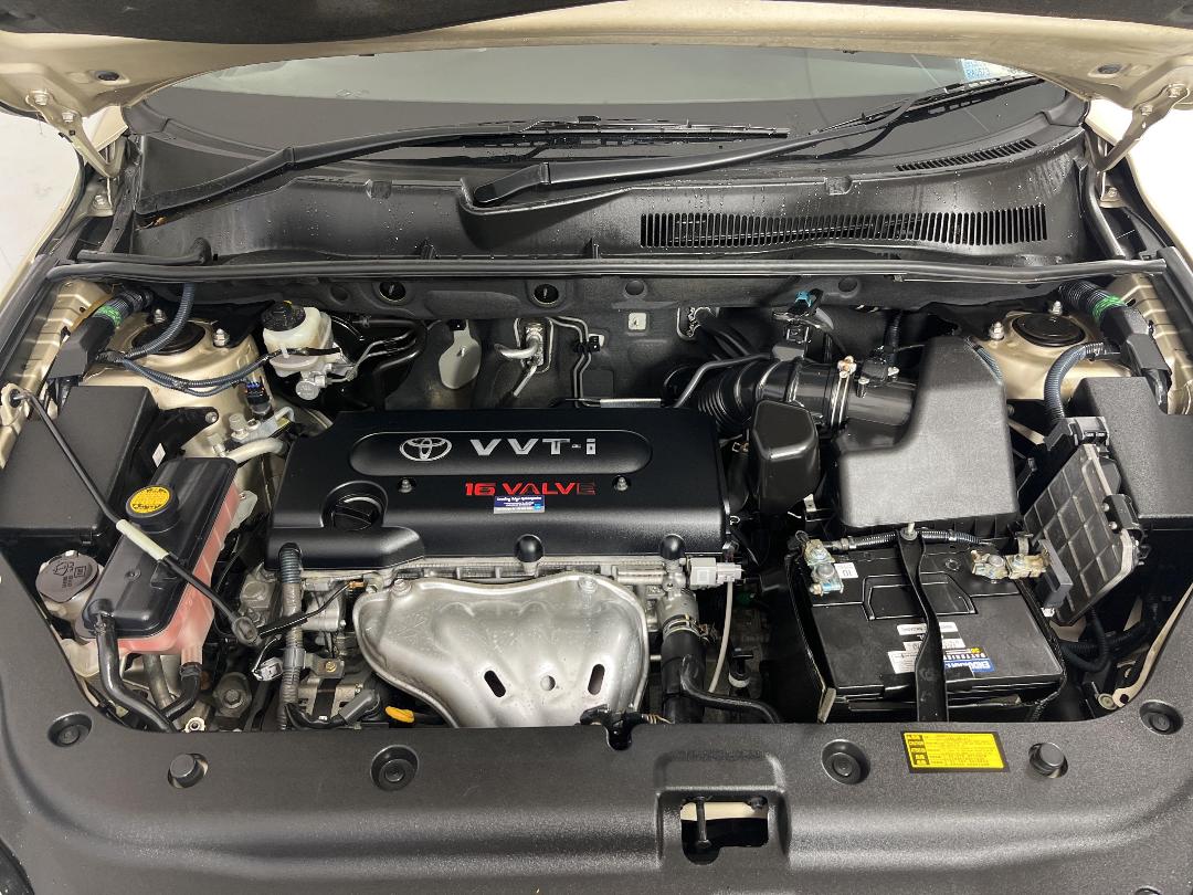 Photo '13' of Toyota Rav4