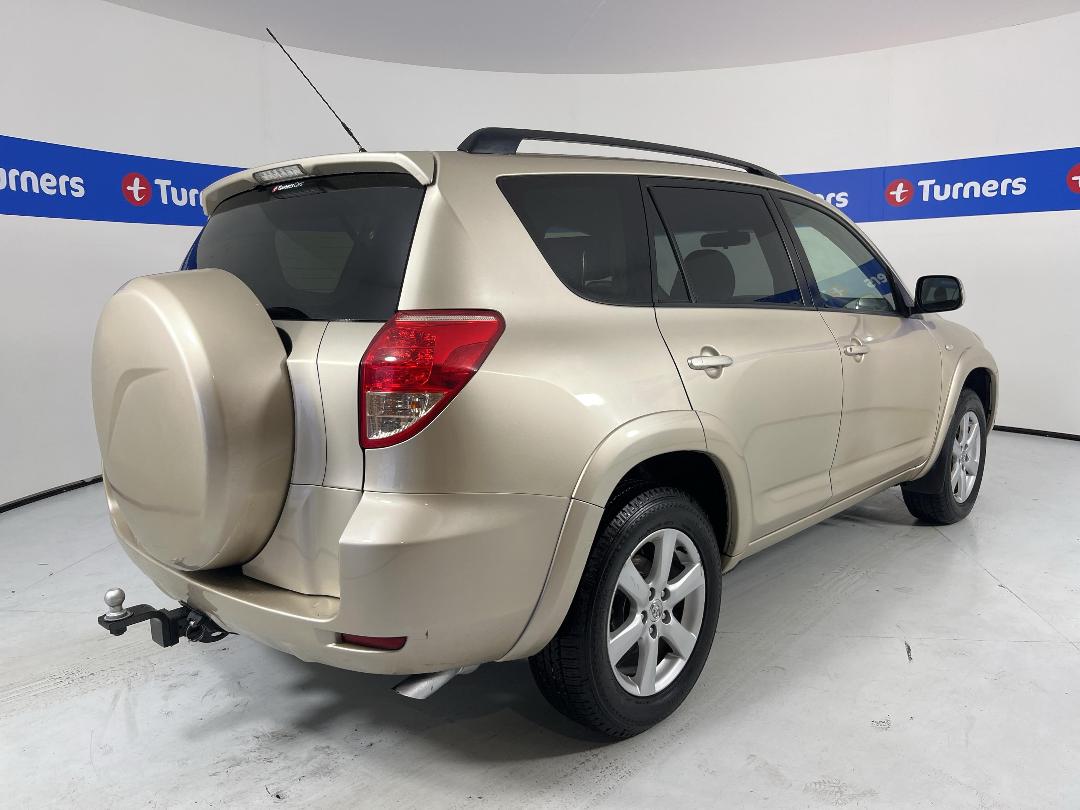 Photo '7' of Toyota Rav4