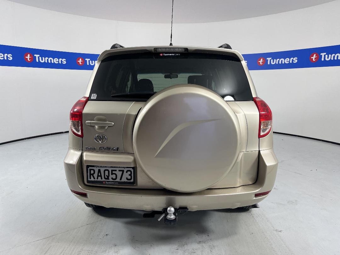 Photo '6' of Toyota Rav4