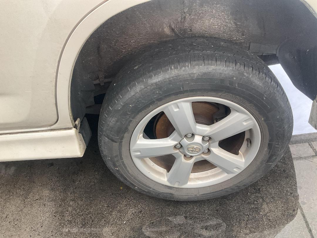 Photo '31' of Toyota Rav4 Photo '31' of Toyota Rav4