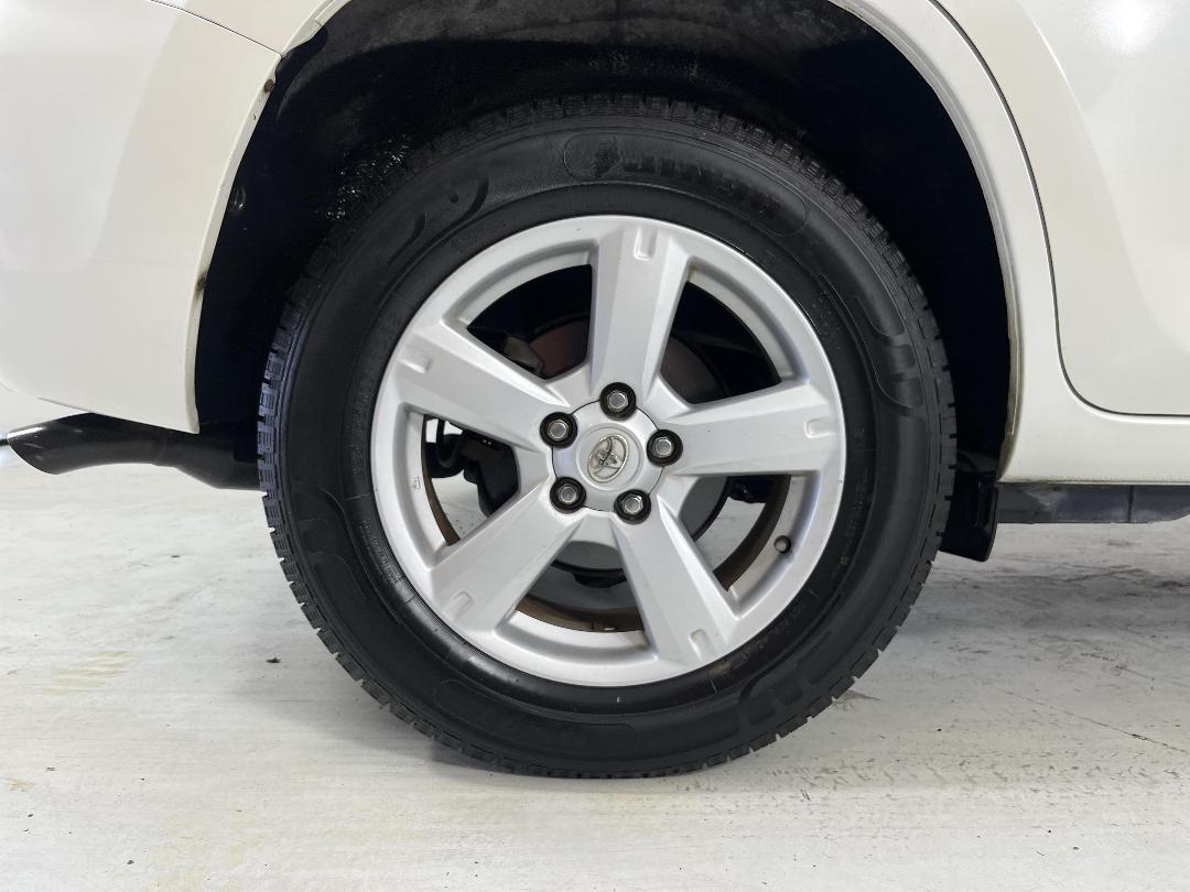 Photo '12' of Toyota Rav4 Photo '12' of Toyota Rav4