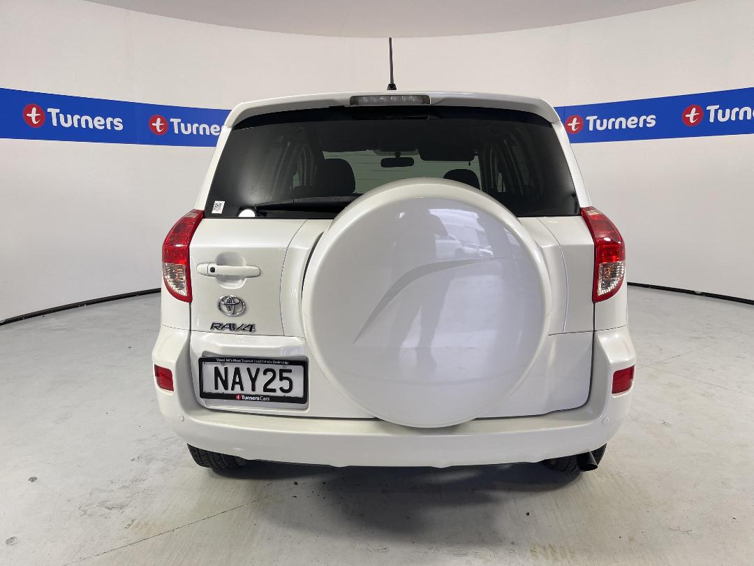 Photo '6' of Toyota Rav4 Photo '6' of Toyota Rav4