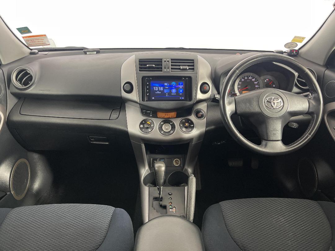 Photo '17' of Toyota Rav4 Photo '17' of Toyota Rav4