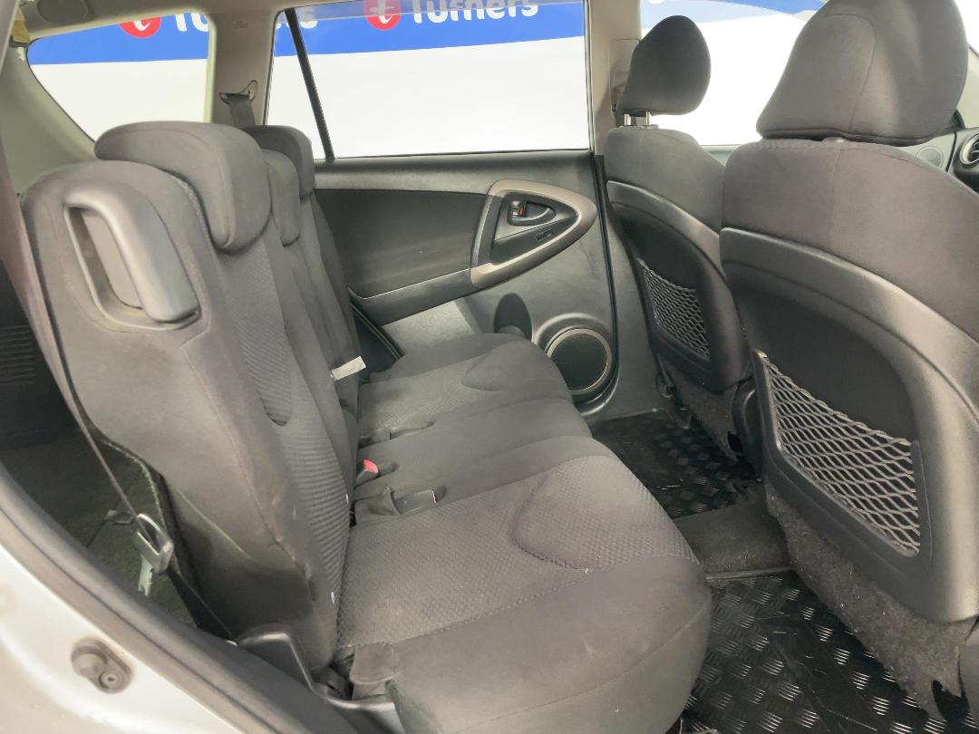 Photo '20' of Toyota Rav4 Photo '20' of Toyota Rav4